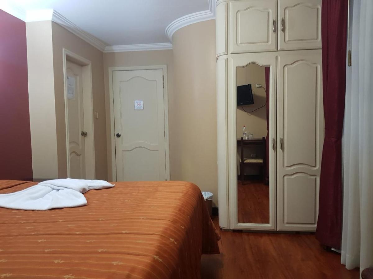 Hotel Prado Internacional لوخا المظهر الخارجي الصورة
